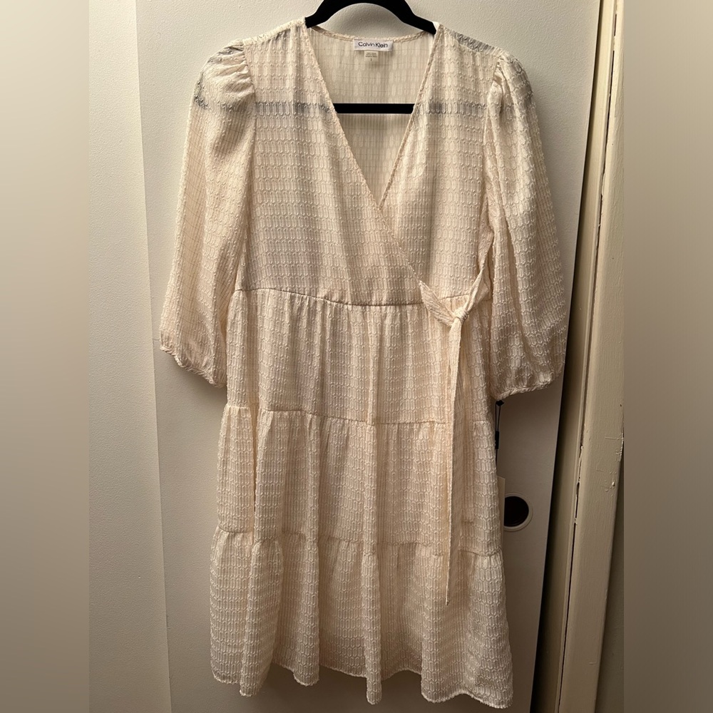NWT Calvin Klein 3/4 sleeves faux wrap tiered dress size 2